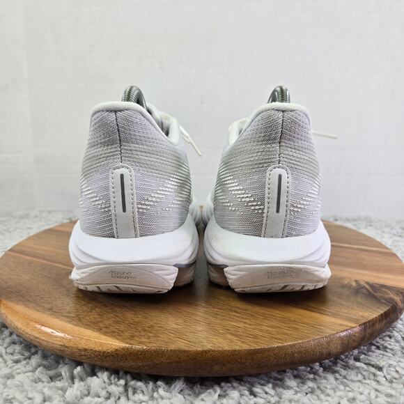 Mizuno Wave Rider 28 White Nimbus Cloud Athletic Gym Running Shoe Womens 8.5 - Picture 2 of 13